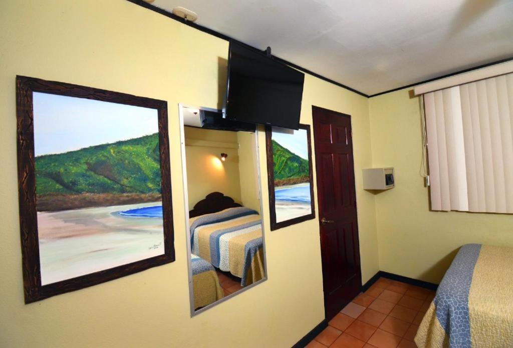 Mangaby Playa Hermosa Playa Hermosa  Exterior photo